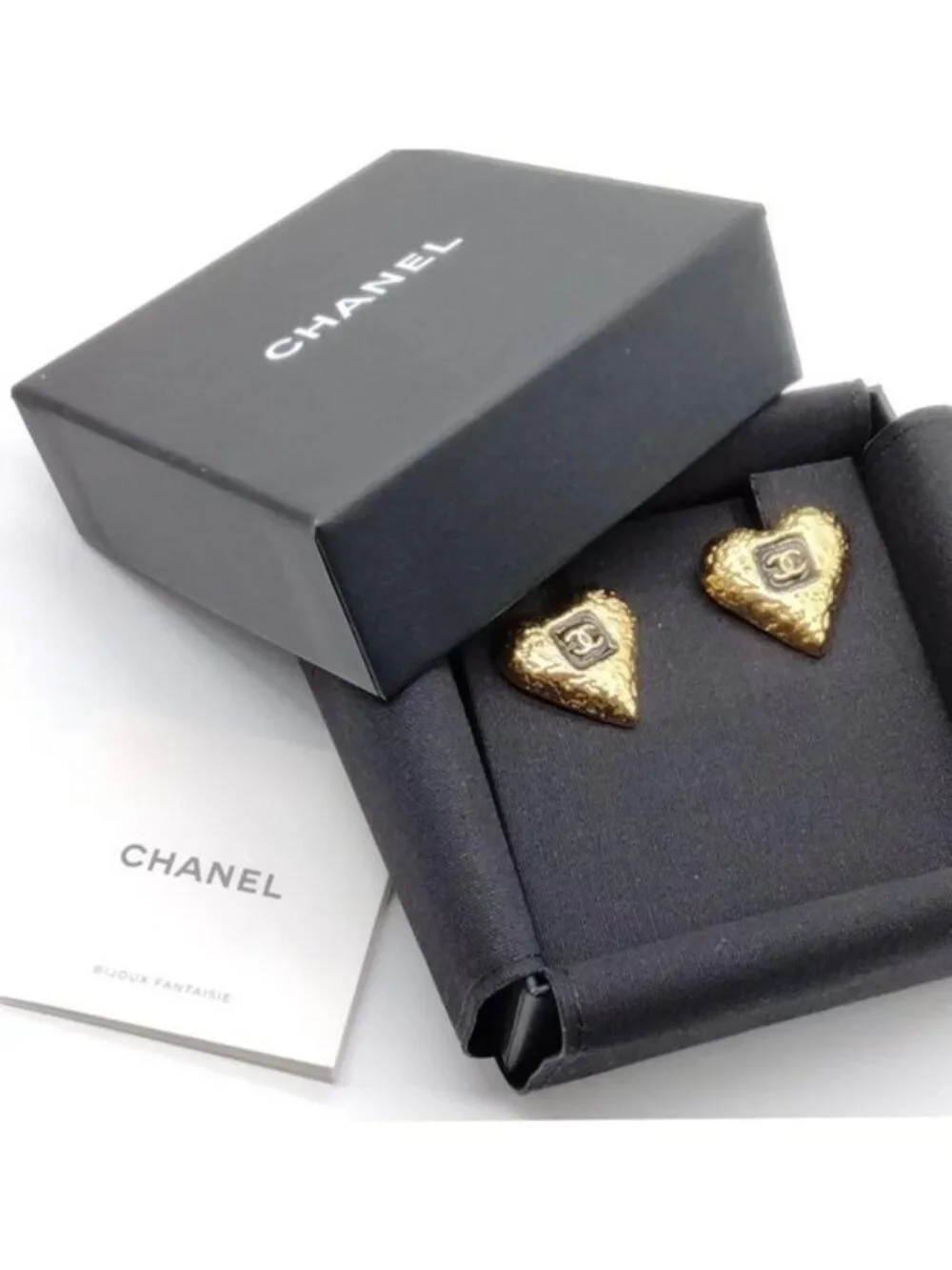 Authentic Chanel CC Heart Clip-On Earrings Gold Tone Vintage